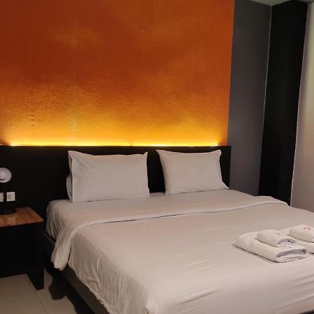 Hotel Passion Nakhon Si Thammarat Exterior photo